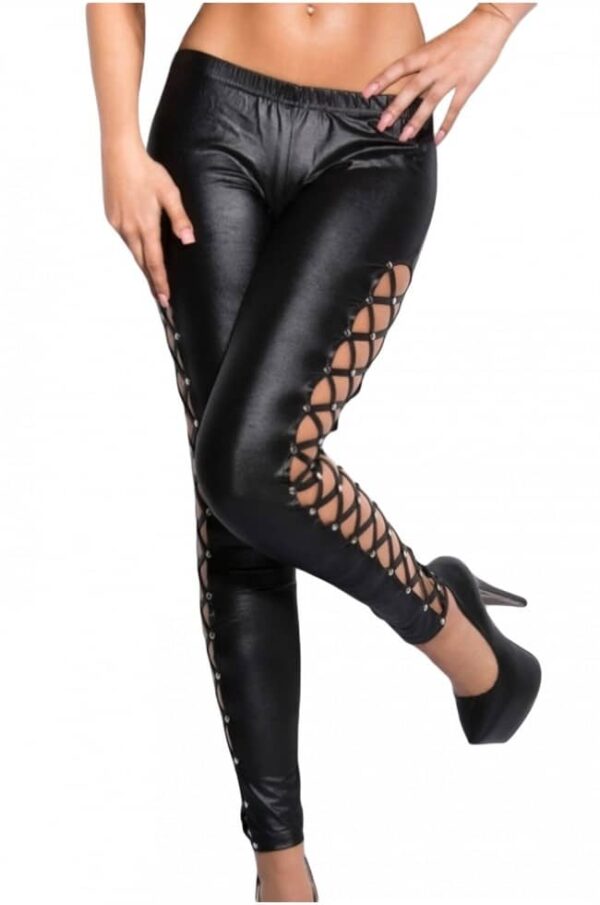 Svarta Leggings - Wetlook Style fram på modell