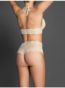 Pärltrosor Culotte ivory bak på modell